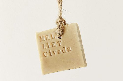 Jabón de Avena y Miel anudado